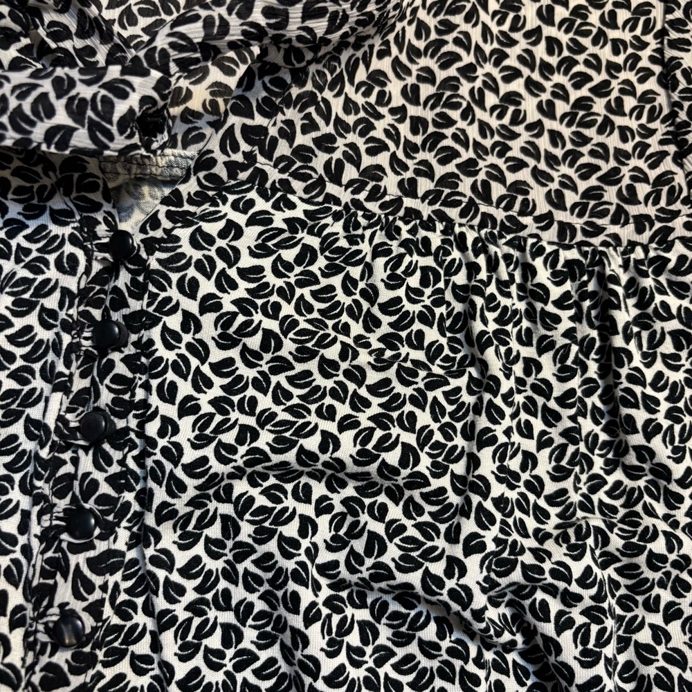 🇺🇸 LOFT Blouse XXSP Peasant Top White Black Leaf Print Keyhole Ties Buttons - Picture 8 of 13